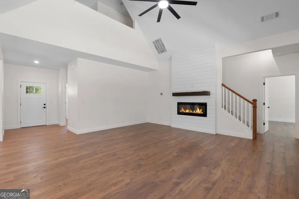 2478 Fischer Road Sharpsburg, GA 30277