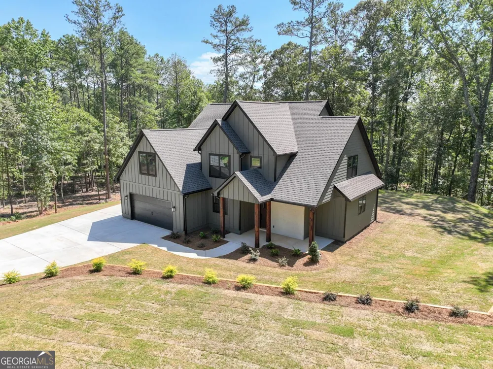 2478 Fischer Road Sharpsburg, GA 30277