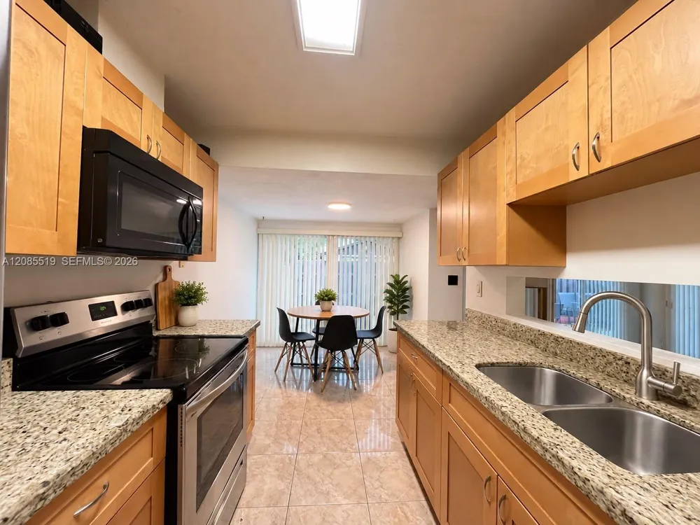 12570 SW 117th Ln Miami, FL 33186