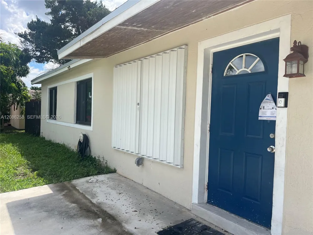 5700 SW 37th Ct #5700 Davie, FL 33314