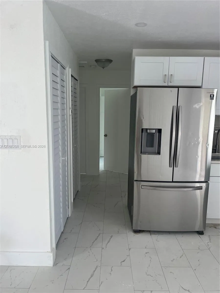 5700 SW 37th Ct #5700 Davie, FL 33314