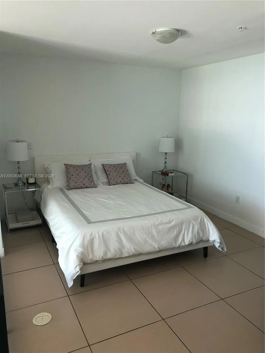 300 S Biscayne Blvd #L-608 Miami, FL 33131