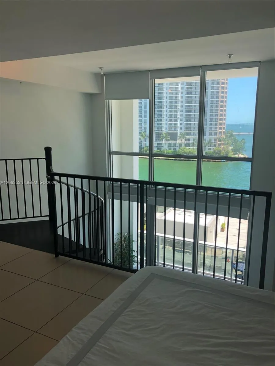 300 S Biscayne Blvd #L-608 Miami, FL 33131