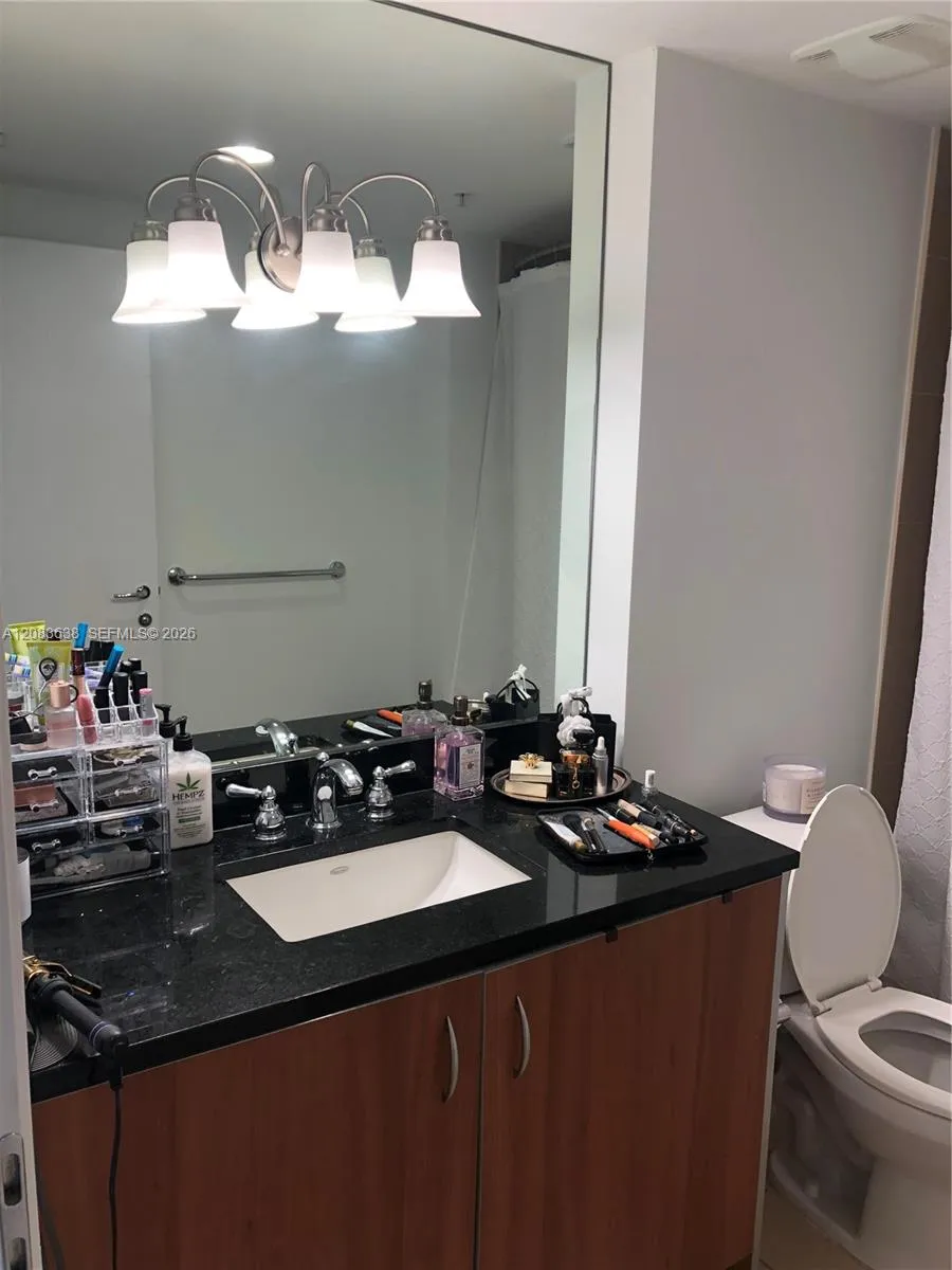 300 S Biscayne Blvd #L-608 Miami, FL 33131