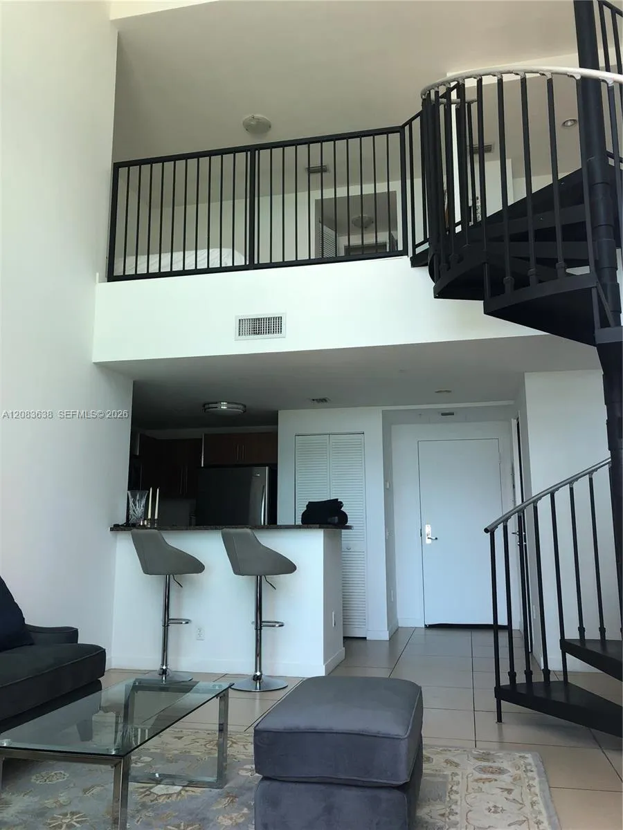 300 S Biscayne Blvd #L-608 Miami, FL 33131