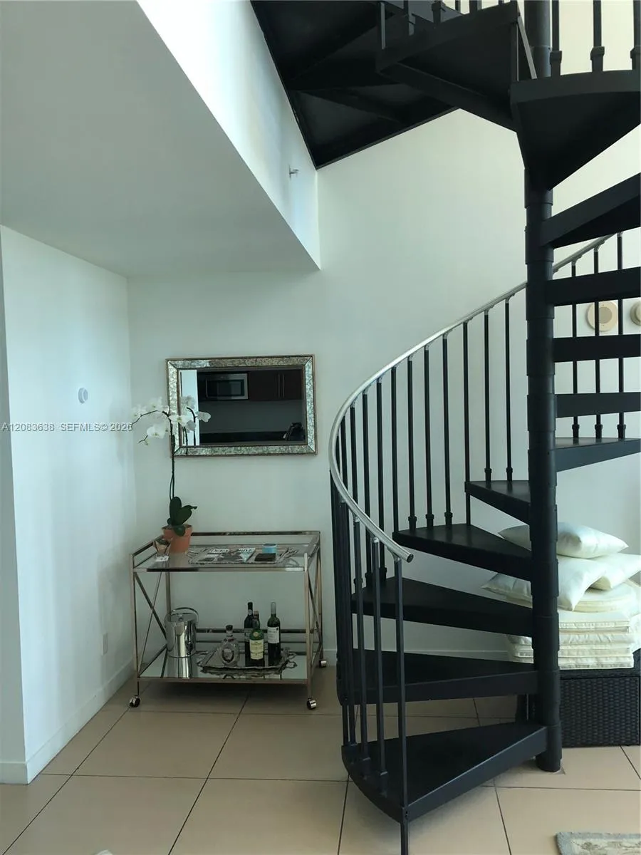 300 S Biscayne Blvd #L-608 Miami, FL 33131