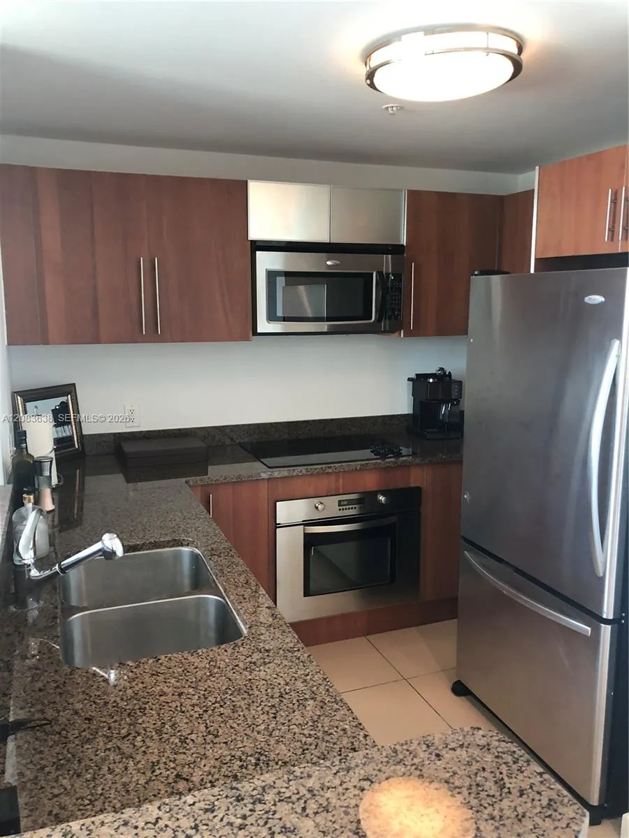 300 S Biscayne Blvd #L-608 Miami, FL 33131