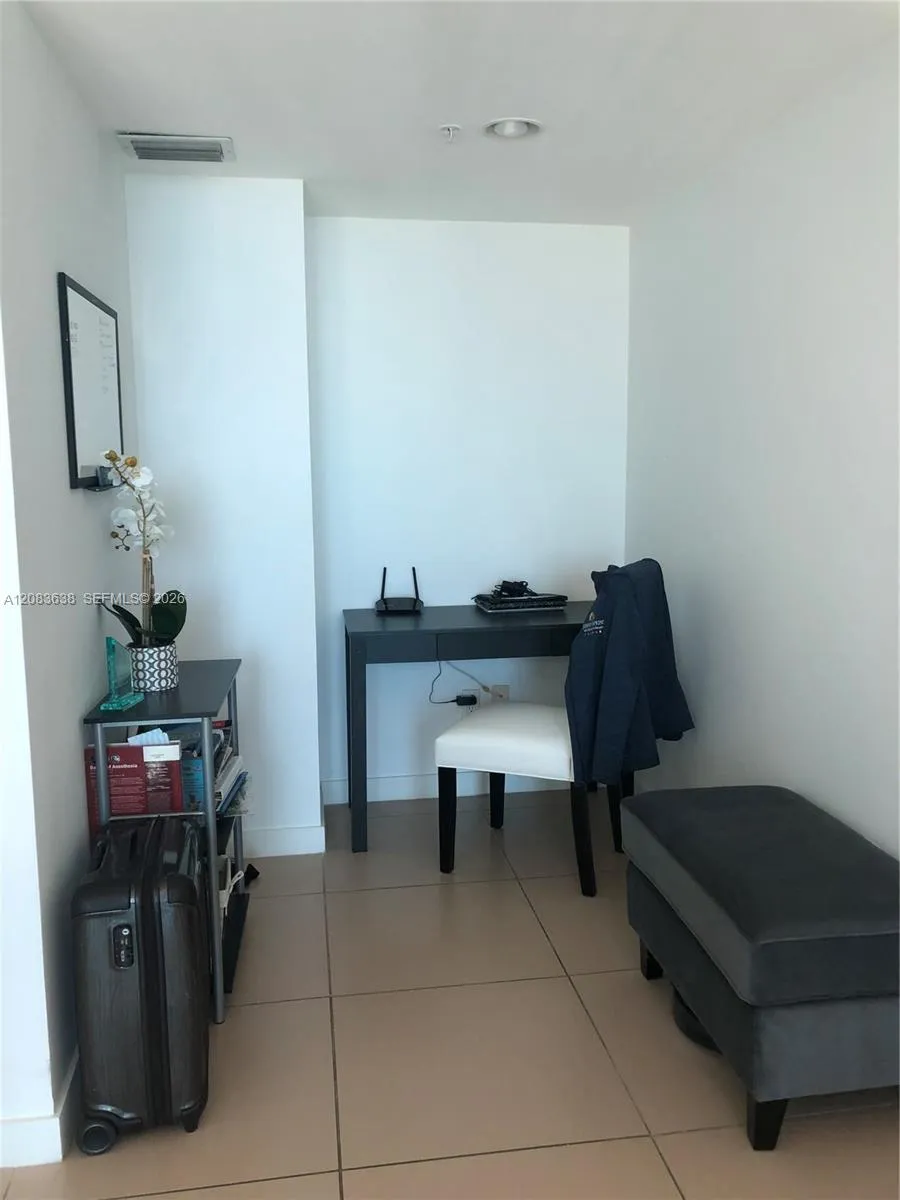 300 S Biscayne Blvd #L-608 Miami, FL 33131