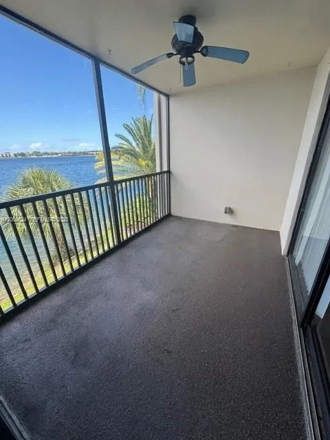 116 Lake Emerald Dr #202 Oakland Park, FL 33309