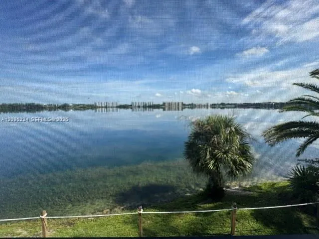 116 Lake Emerald Dr #202 Oakland Park, FL 33309