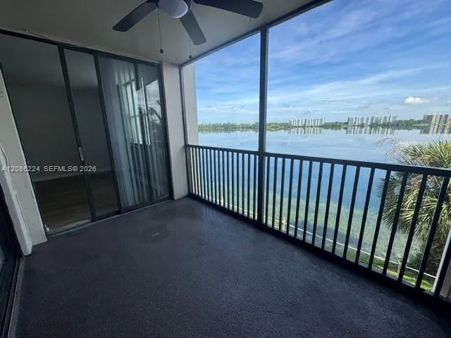 116 Lake Emerald Dr #202 Oakland Park, FL 33309