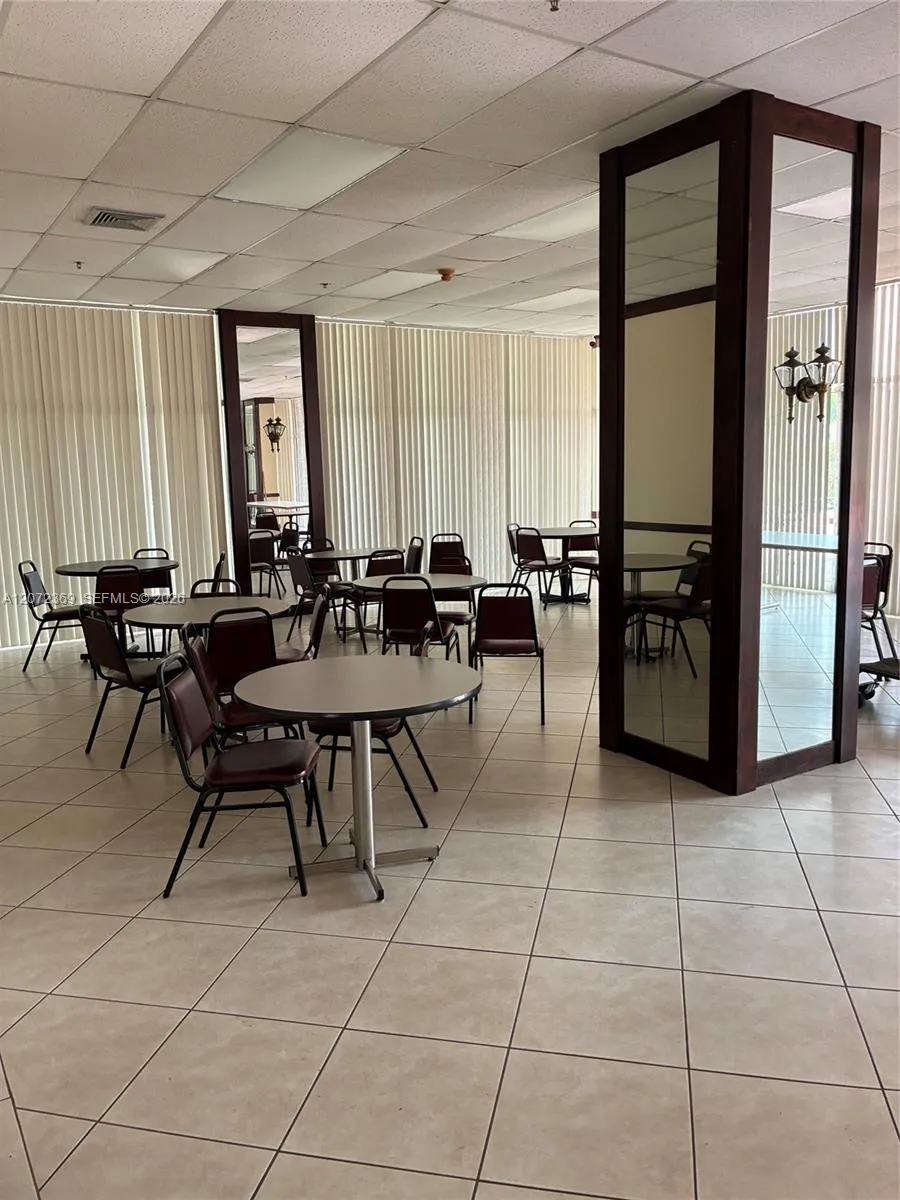 4675 W 18th Ct #904 Hialeah, FL 33012