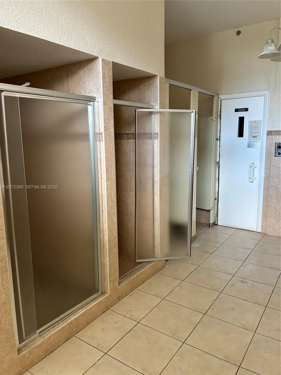 4675 W 18th Ct #904 Hialeah, FL 33012