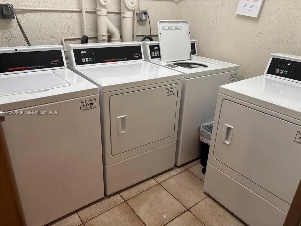 4675 W 18th Ct #904 Hialeah, FL 33012