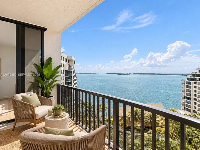 540 Brickell Key Dr #1603 Miami, FL 33131