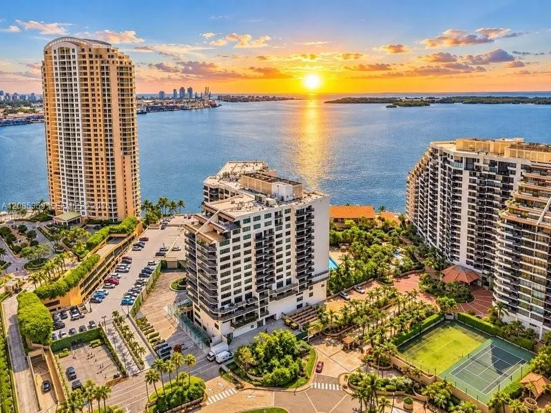 540 Brickell Key Dr #1603 Miami, FL 33131
