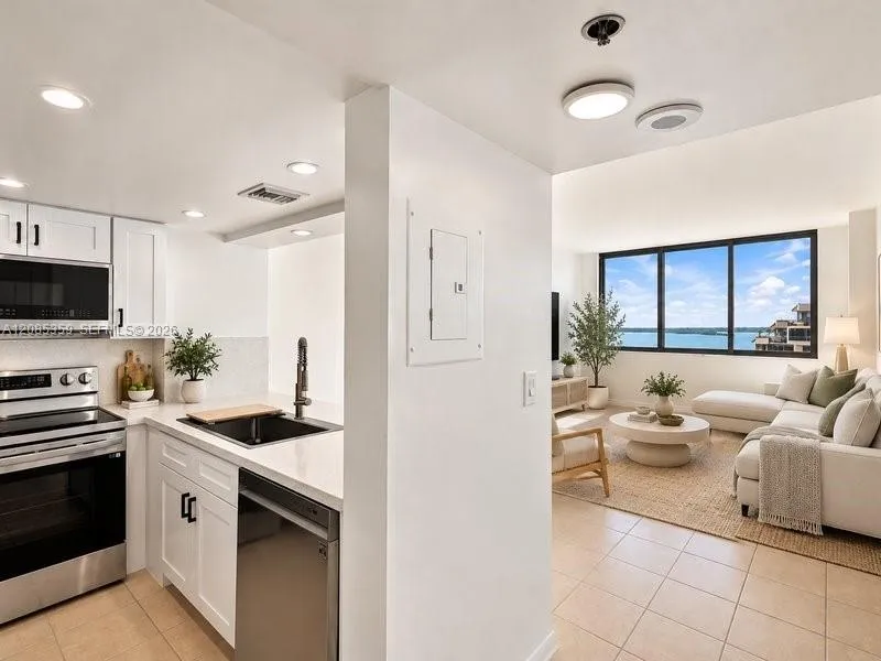 540 Brickell Key Dr #1603 Miami, FL 33131