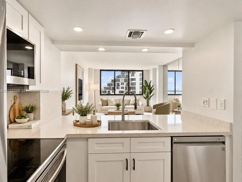 540 Brickell Key Dr #1603 Miami, FL 33131