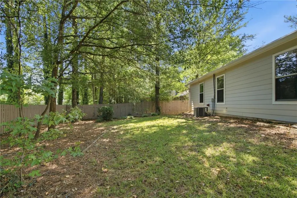693 Brandlwood Way NW Lilburn, GA 30047
