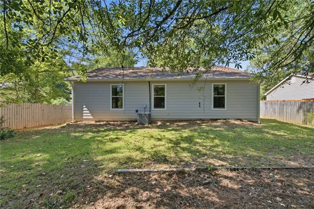 693 Brandlwood Way NW Lilburn, GA 30047