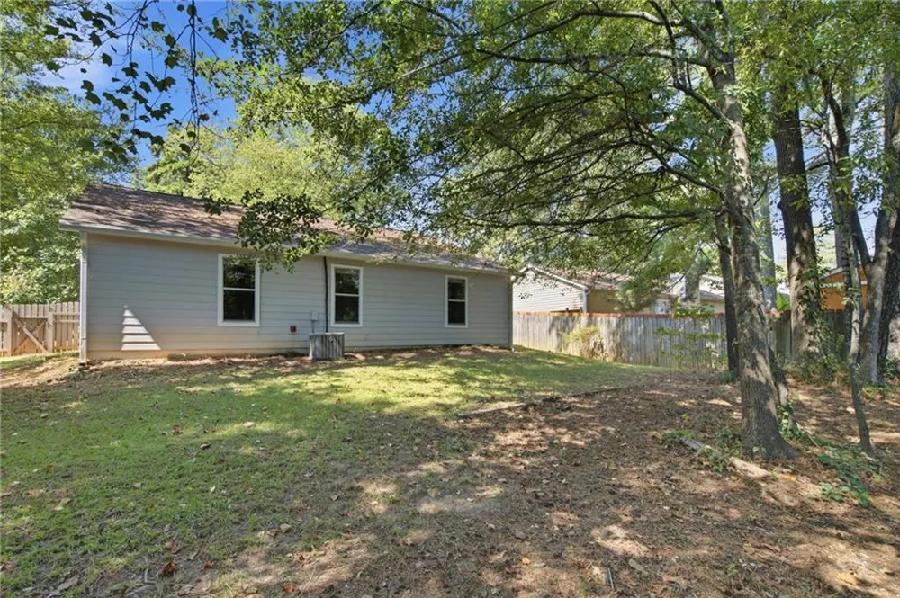 693 Brandlwood Way NW Lilburn, GA 30047