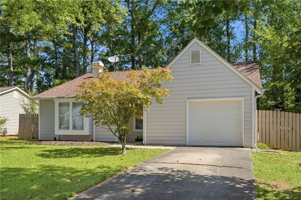 693 Brandlwood Way NW Lilburn, GA 30047
