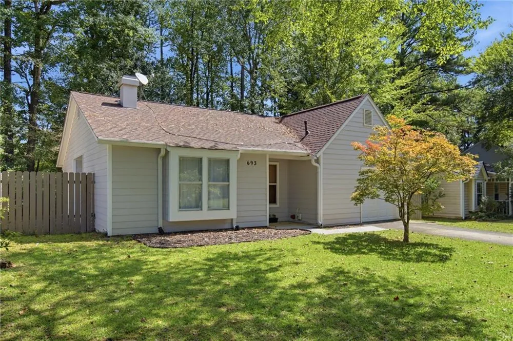 693 Brandlwood Way NW Lilburn, GA 30047