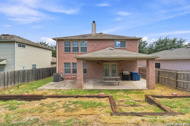 6711 Elmwood Crst Live Oak, TX 78233