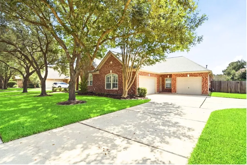 1227 Wellshire Drive Katy, TX 77494