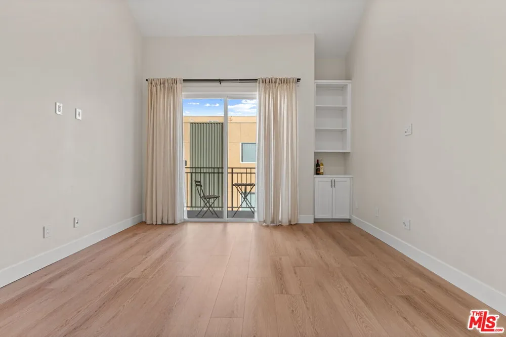 4060 Glencoe Avenue Marina del Rey, CA 90292