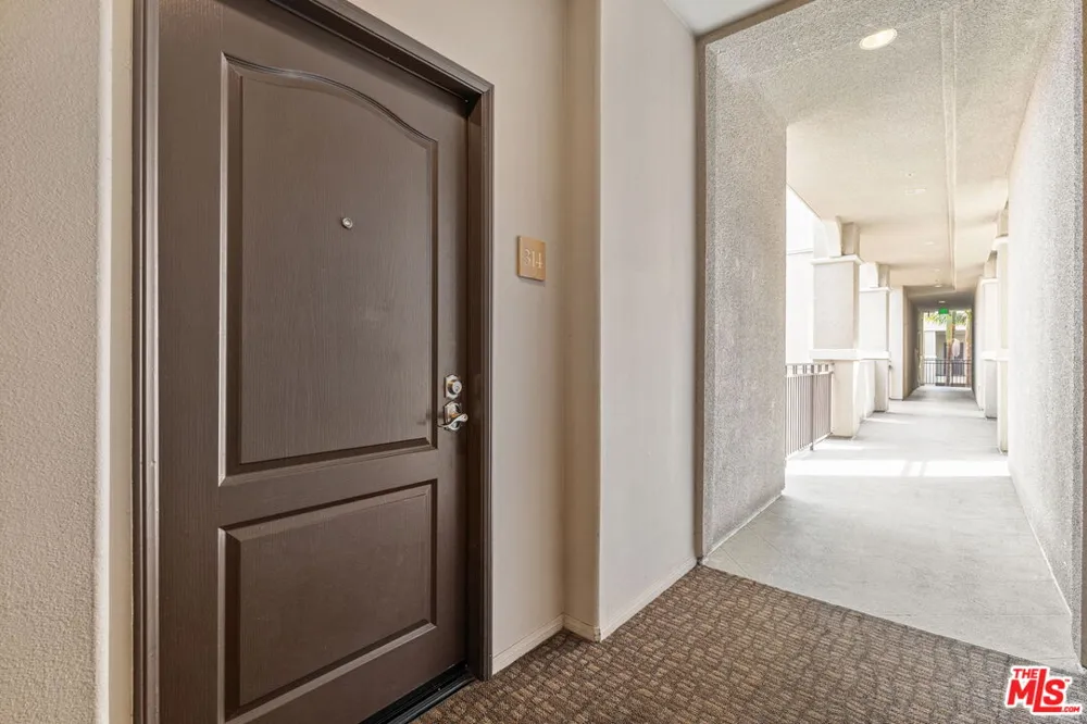 4060 Glencoe Avenue Marina del Rey, CA 90292