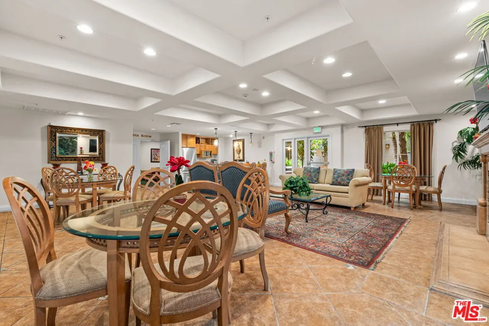 4060 Glencoe Avenue Marina del Rey, CA 90292