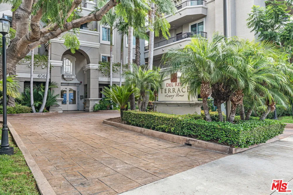 4060 Glencoe Avenue Marina del Rey, CA 90292