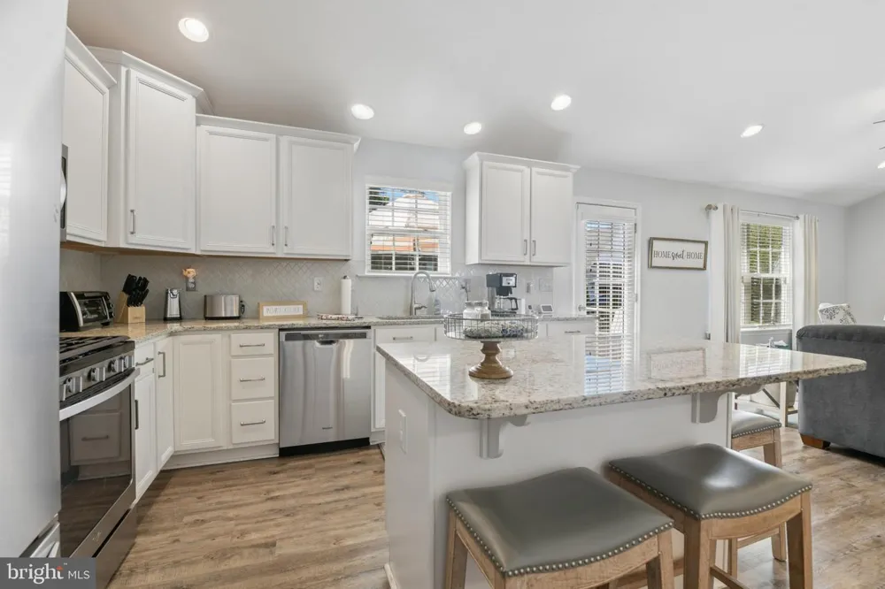 61 HUNTMASTER DRIVE Hanover, PA 17331