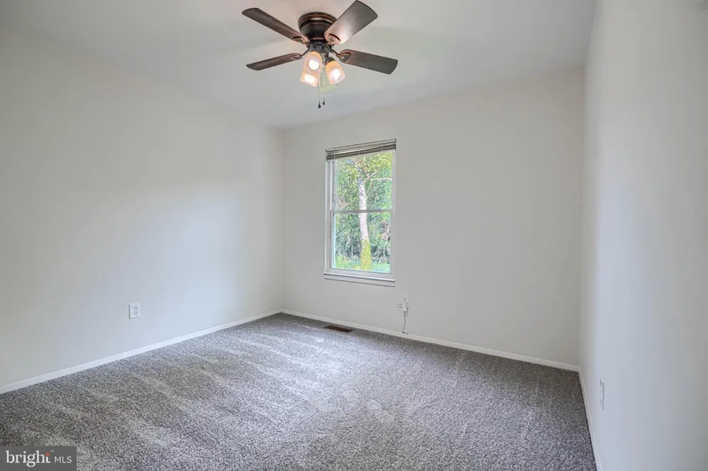 1505 BRYAN COURT Waldorf, MD 20602