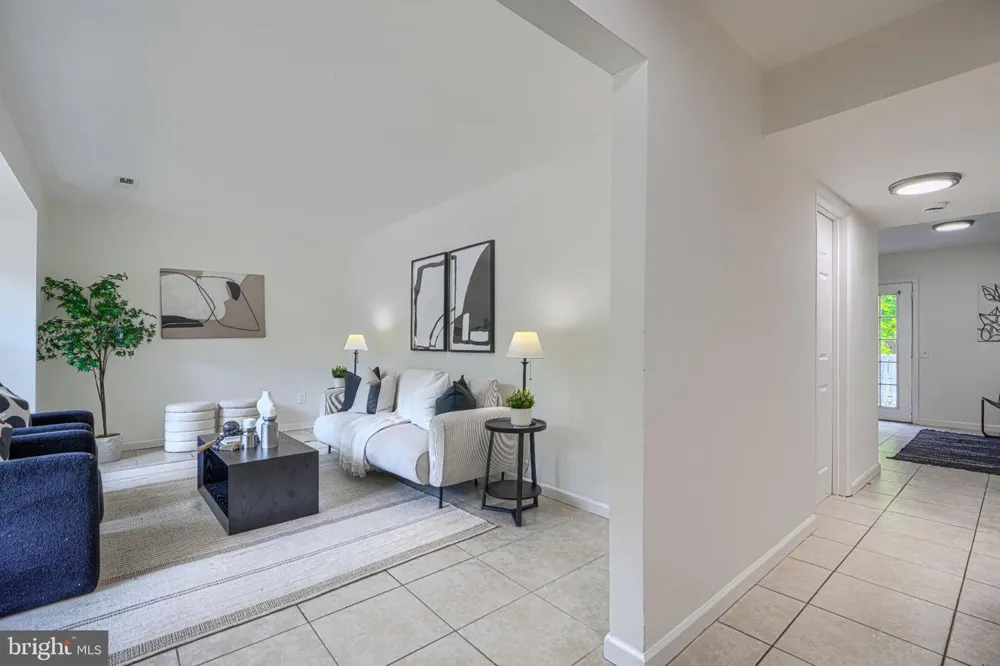 1505 BRYAN COURT Waldorf, MD 20602