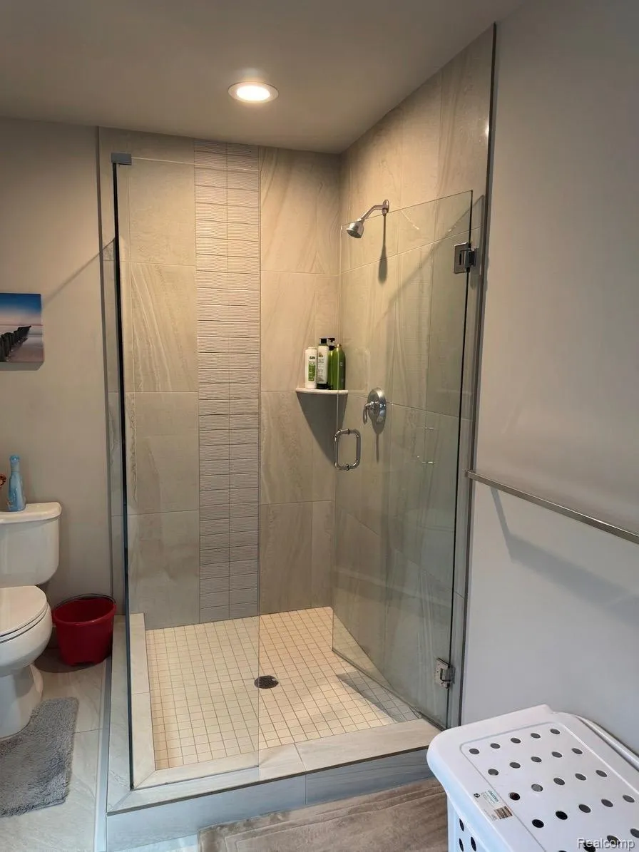 3530 Town Haven Drive Troy City, MI 48083