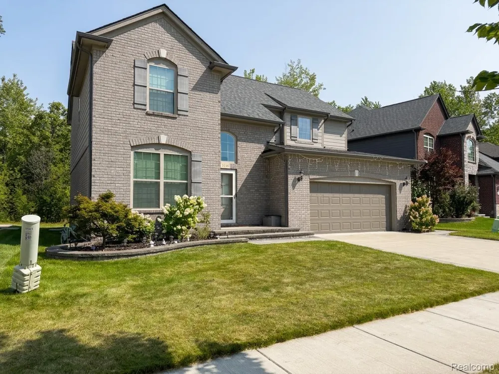 3530 Town Haven Drive Troy City, MI 48083