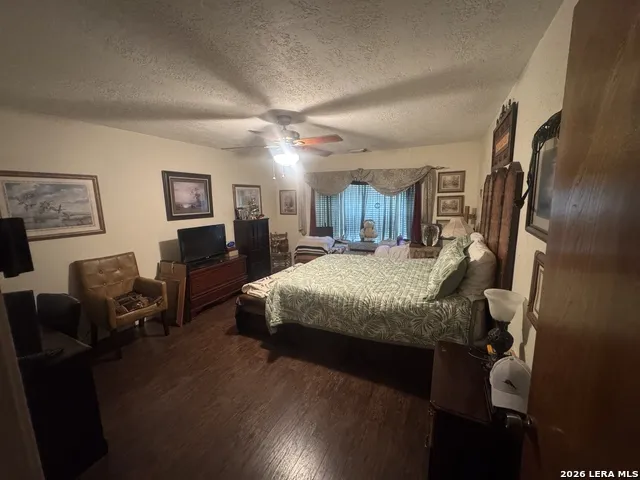 2016 MEADOW LN Richmond, TX 77469