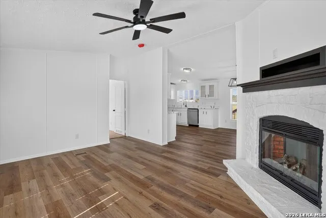480 Brooks Poteet, TX 78065