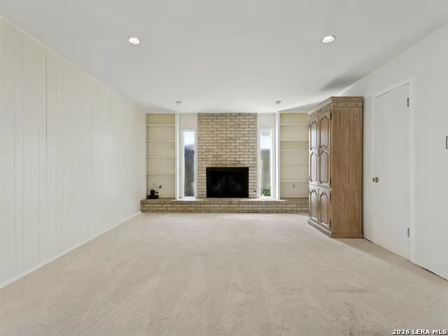 271 ROCKHILL DR San Antonio, TX 78209