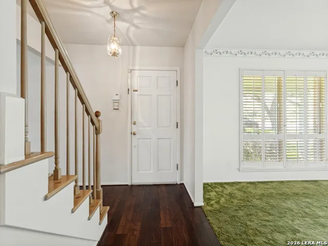 271 ROCKHILL DR San Antonio, TX 78209