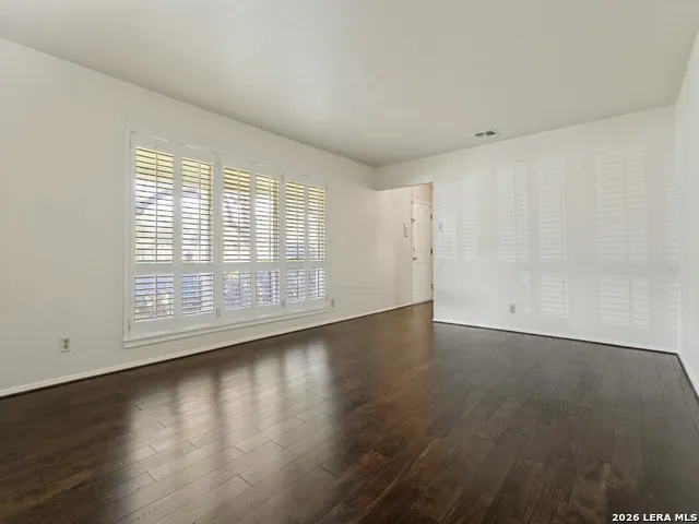 271 ROCKHILL DR San Antonio, TX 78209