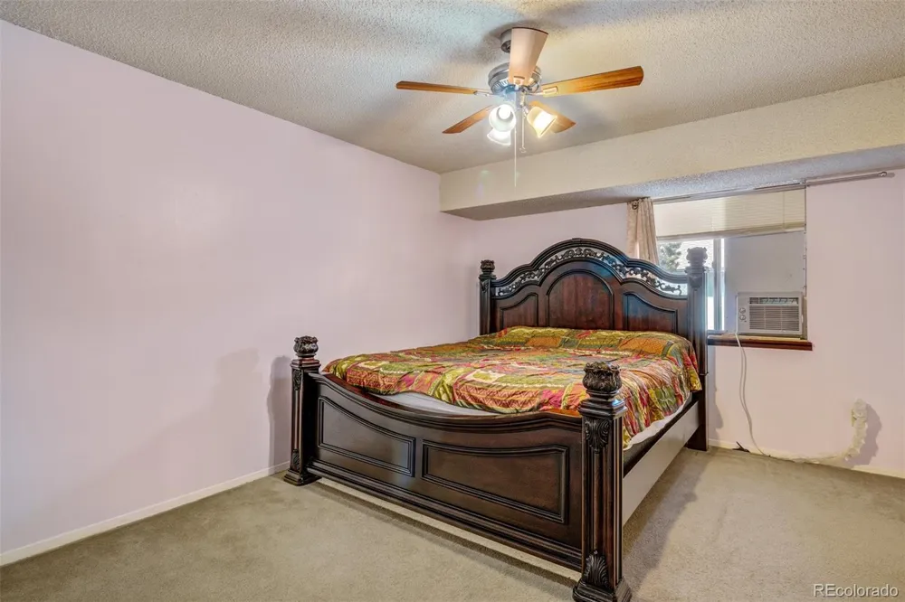 40 Murray Heights Drive Colorado Springs, CO 80916