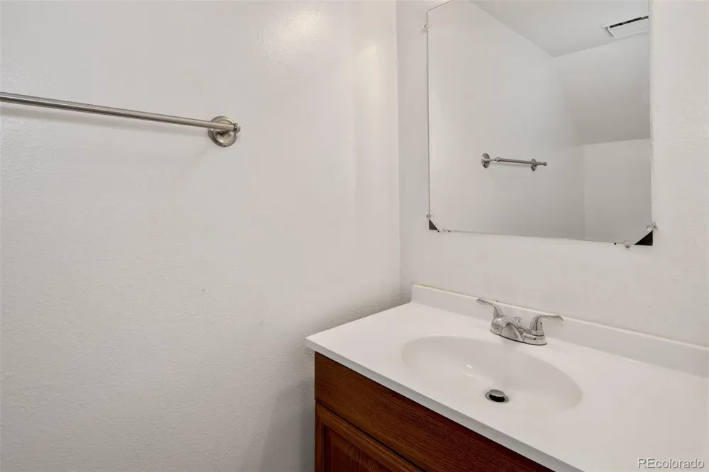 40 Murray Heights Drive Colorado Springs, CO 80916