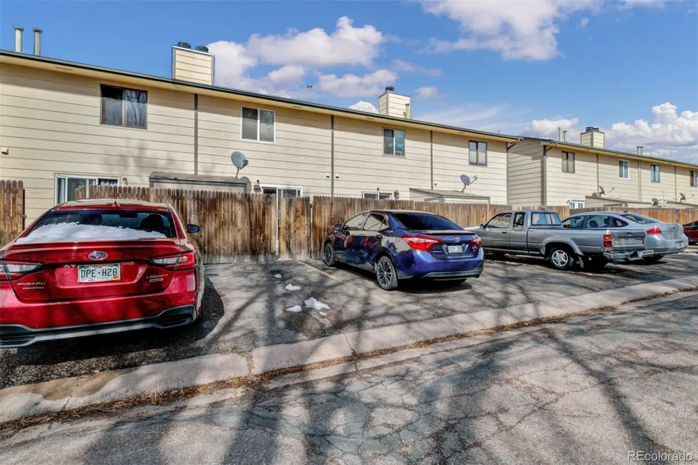 40 Murray Heights Drive Colorado Springs, CO 80916