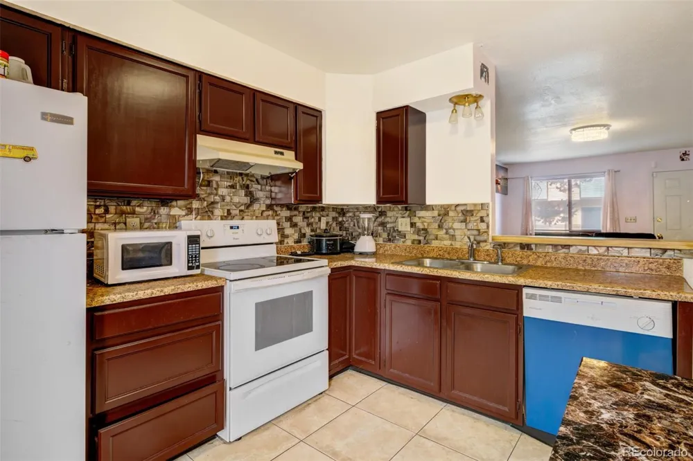 40 Murray Heights Drive Colorado Springs, CO 80916