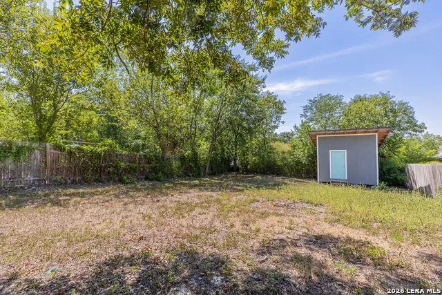 124 NELSON AVE San Antonio, TX 78210