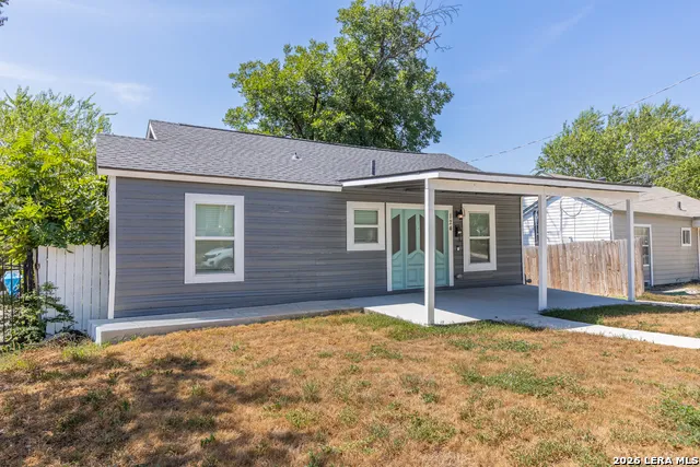 124 NELSON AVE San Antonio, TX 78210