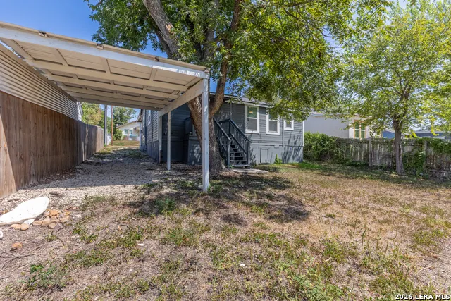 124 NELSON AVE San Antonio, TX 78210